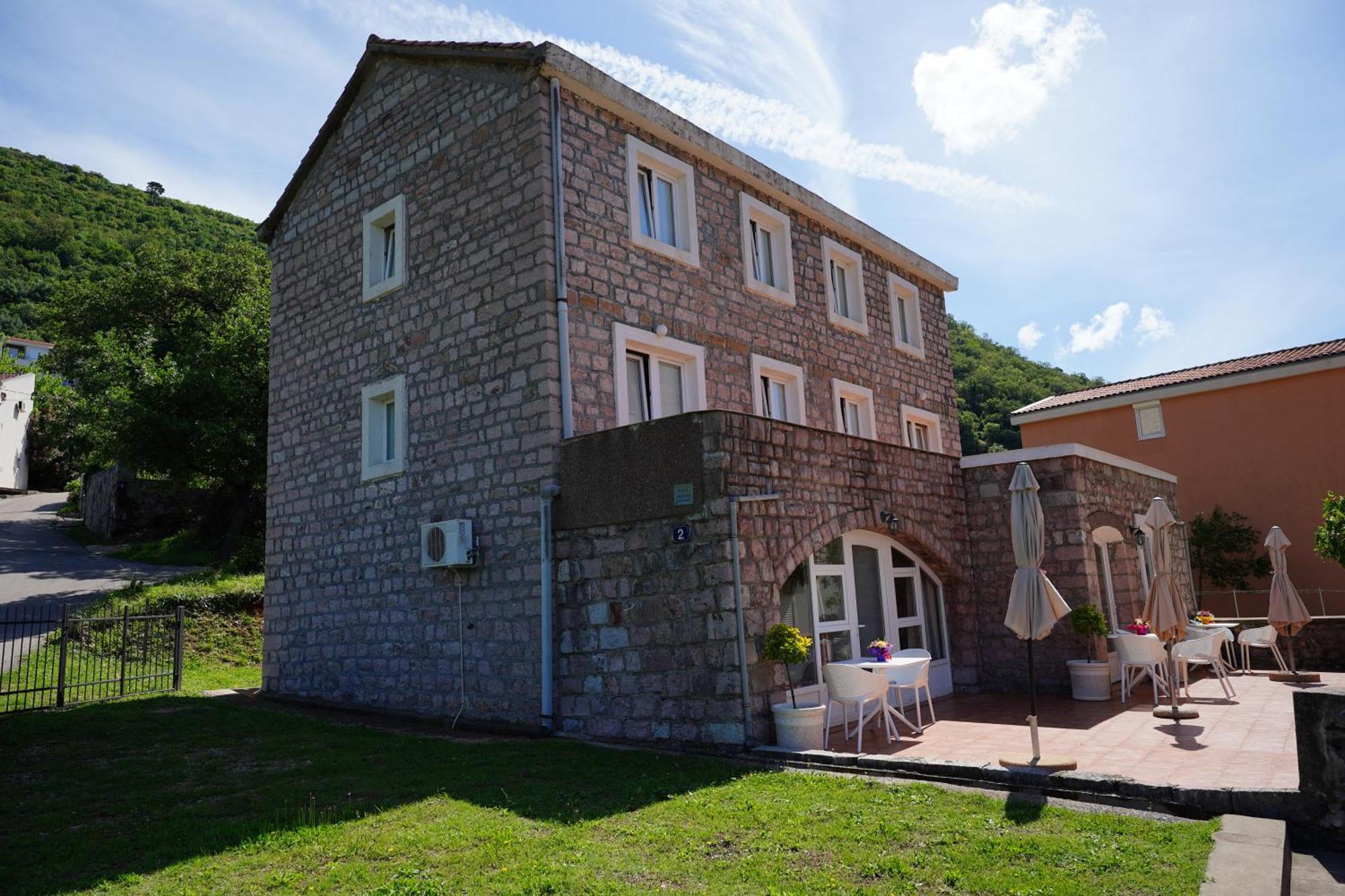 Apartments Pavlovic Petrovac Eksteriør billede